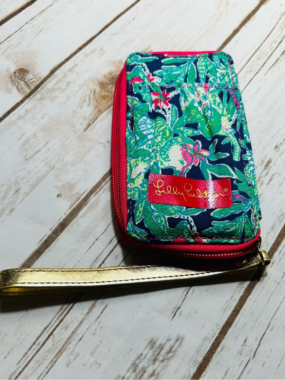 Lilly Pulitzer Pink Floral Wristlet Wallet with Gold Strap NWOT